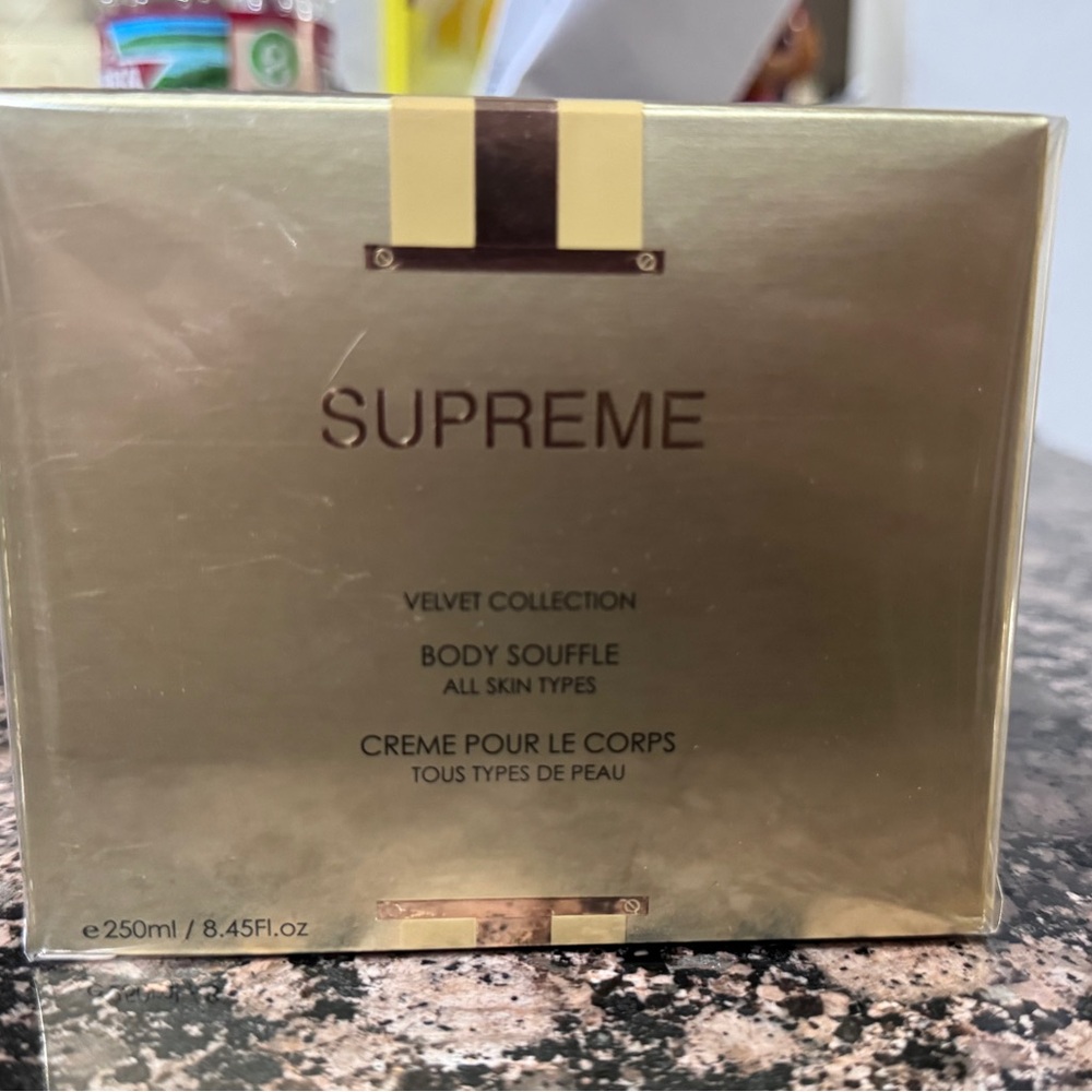 NEW - Supreme Velvet Collection Gold Body Souffle